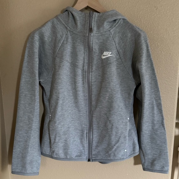 Nike Sportswear Tech Fleece Windrunner Full Zip Hooded Jacket Women’s size small - Picture 10 of 12